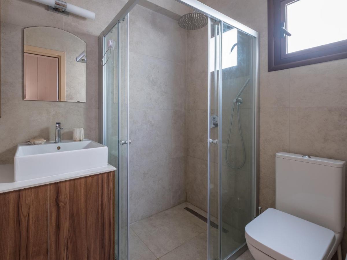 Sanders Aqua Park Resort - Precious 3-Bedroom Holiday Home With Shared Pool Limasol Buitenkant foto