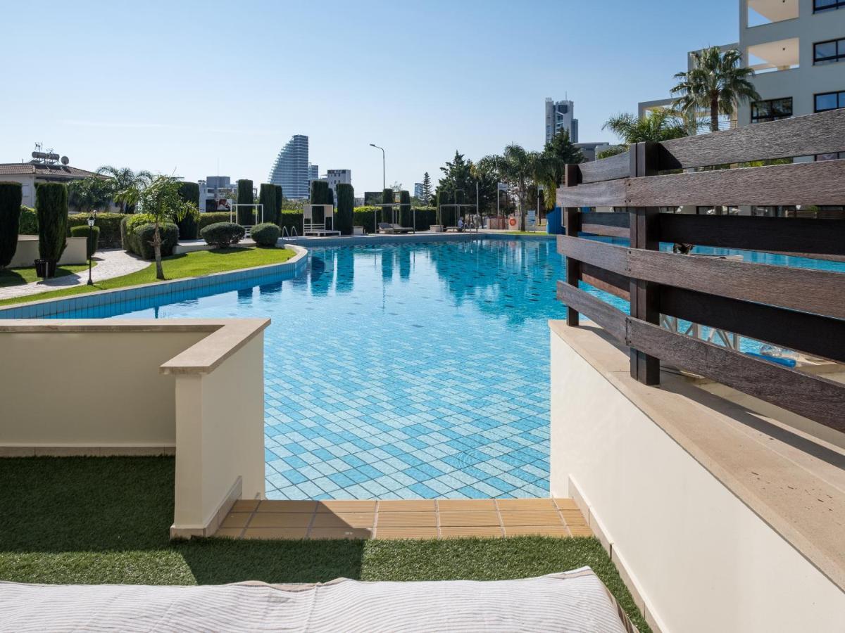 Sanders Aqua Park Resort - Precious 3-Bedroom Holiday Home With Shared Pool Limasol Buitenkant foto